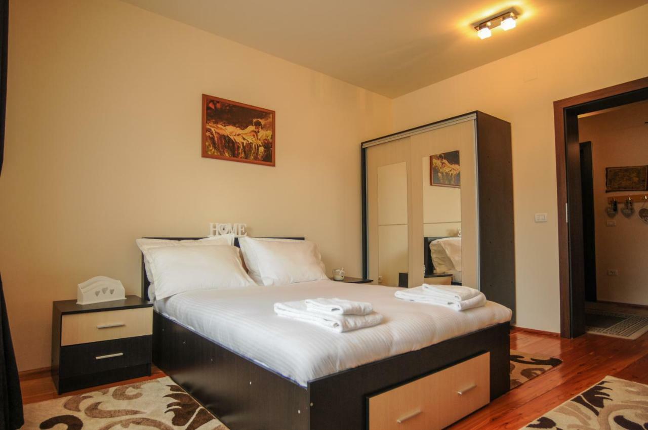 Ferienwohnung Casa Di Luca Brașov Exterior foto